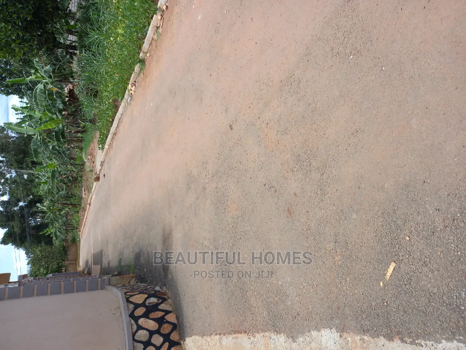 Furnished 4bdrm House in Kira for Sale