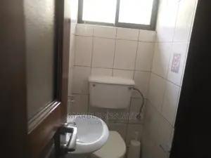 4bdrm Bungalow in Kololo, Central Division for Rent