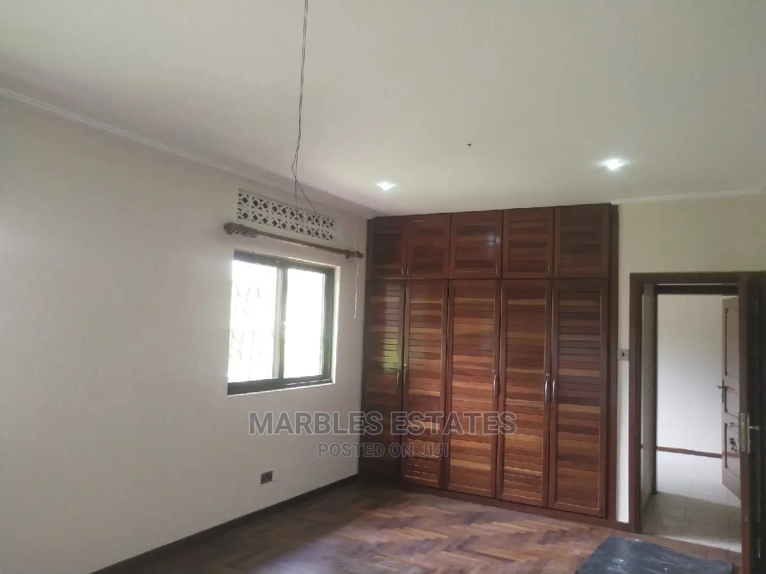 4bdrm Bungalow in Kololo, Central Division for Rent