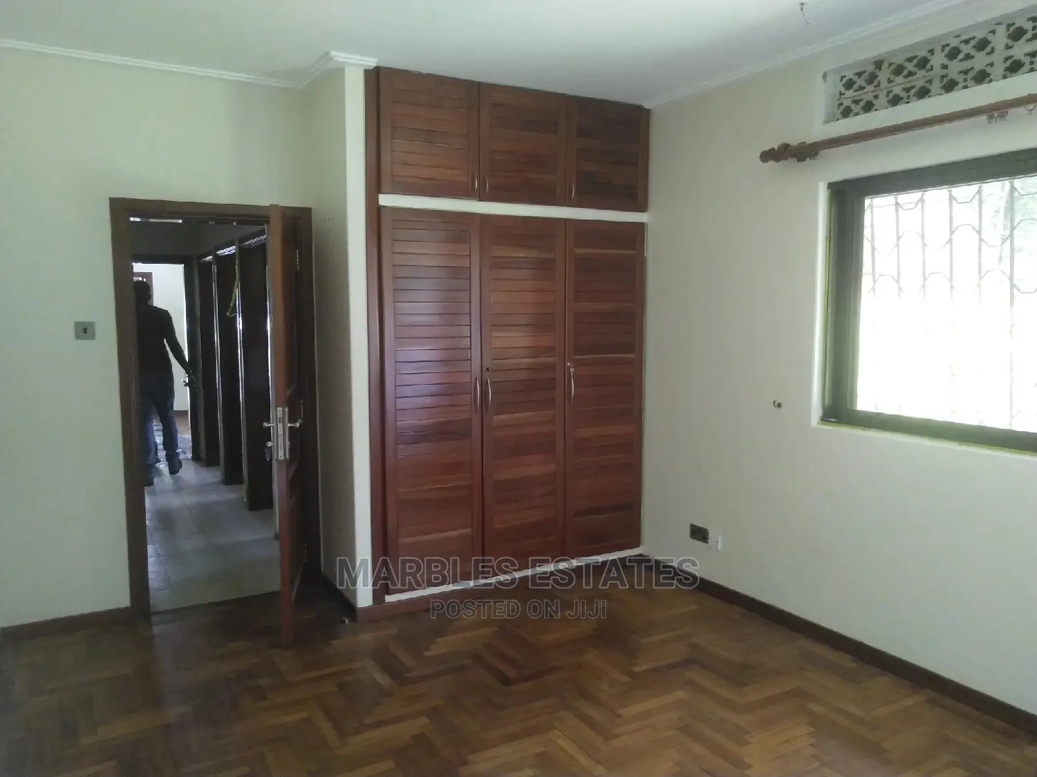 4bdrm Bungalow in Kololo, Central Division for Rent