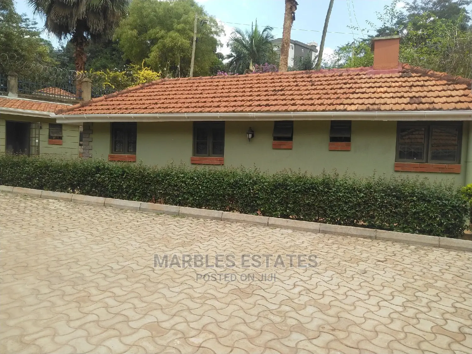 4bdrm Bungalow in Kololo, Central Division for Rent