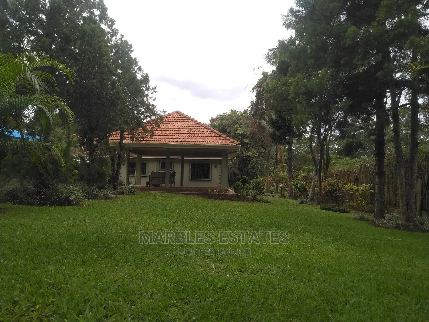 4bdrm Bungalow in Kololo, Central Division for Rent