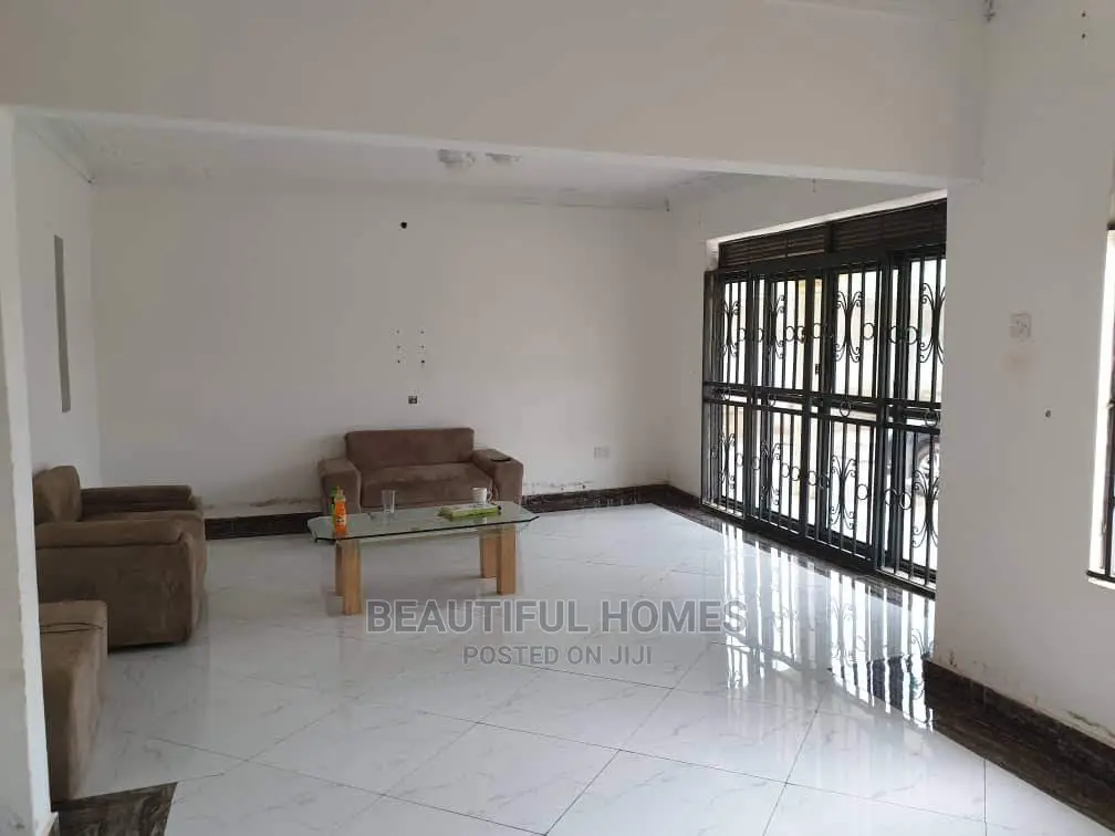 Furnished 4bdrm House in Kira for Sale