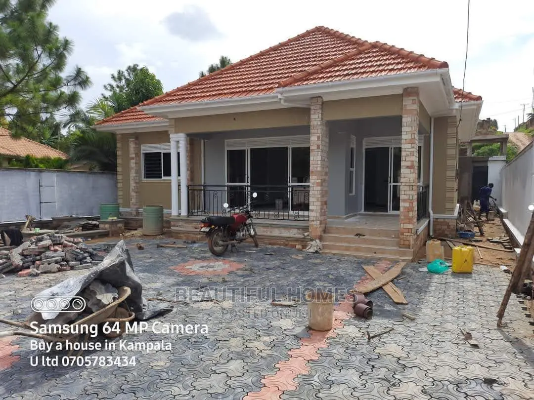 Furnished 4bdrm House in Kira for Sale