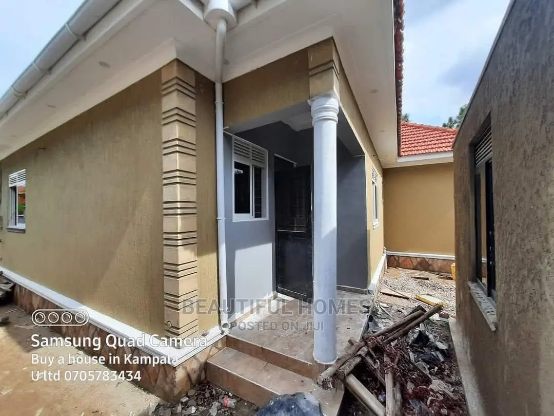 Furnished 4bdrm House in Kira for Sale