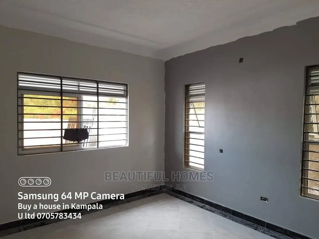 Furnished 4bdrm House in Kira for Sale