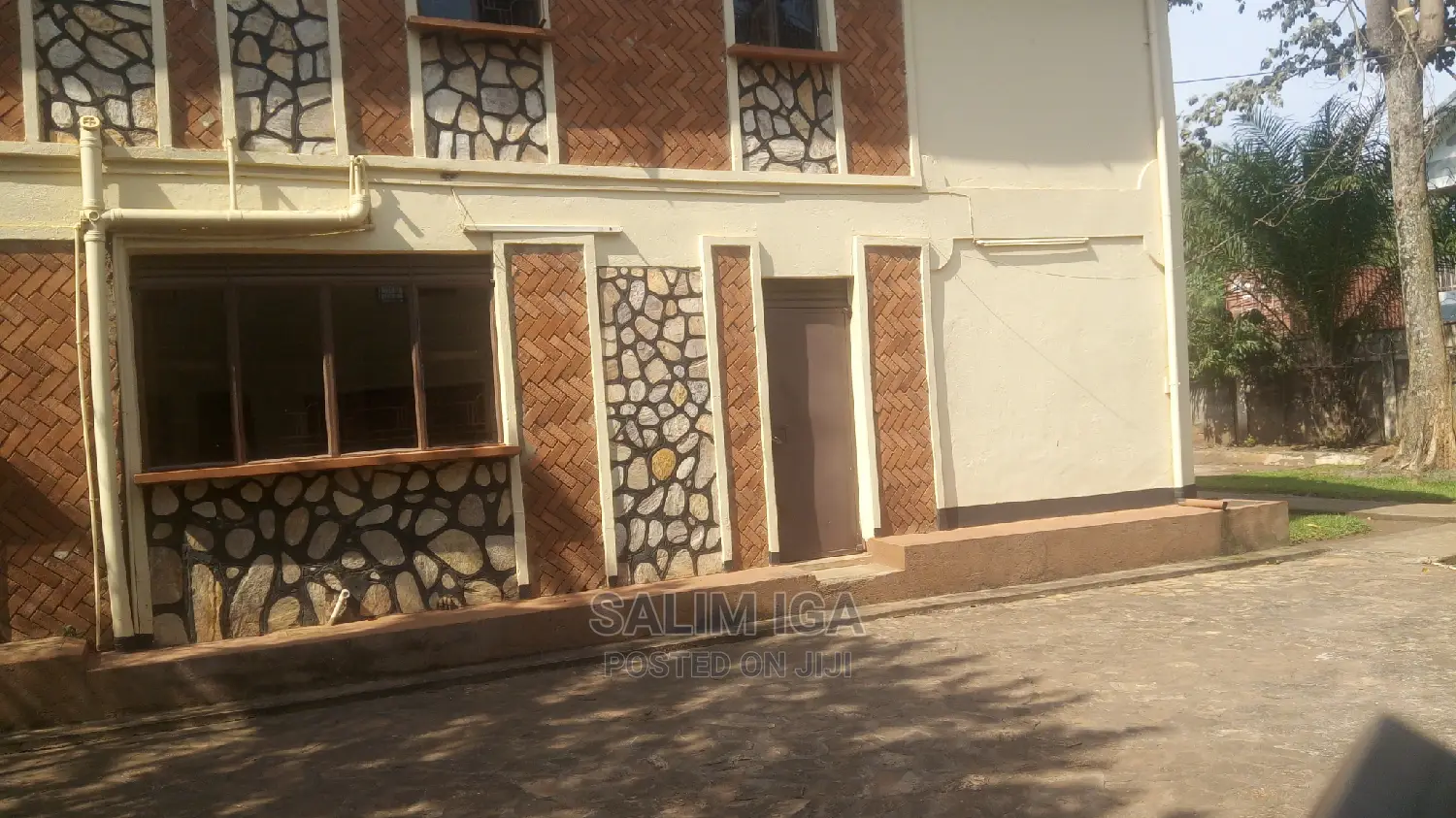 4bdrm Duplex in Kololo Property, Central Division for Rent