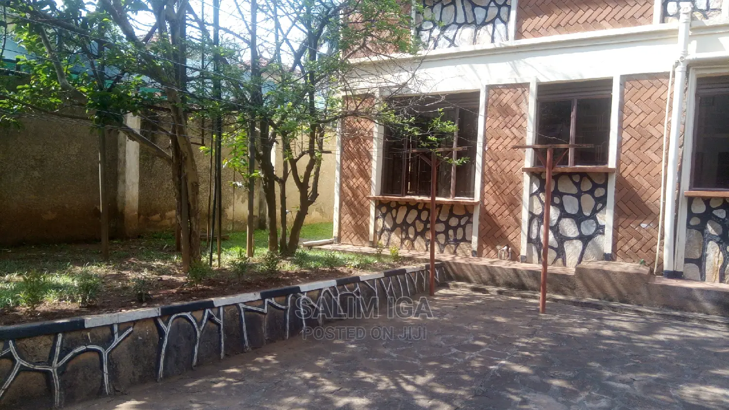 4bdrm Duplex in Kololo Property, Central Division for Rent