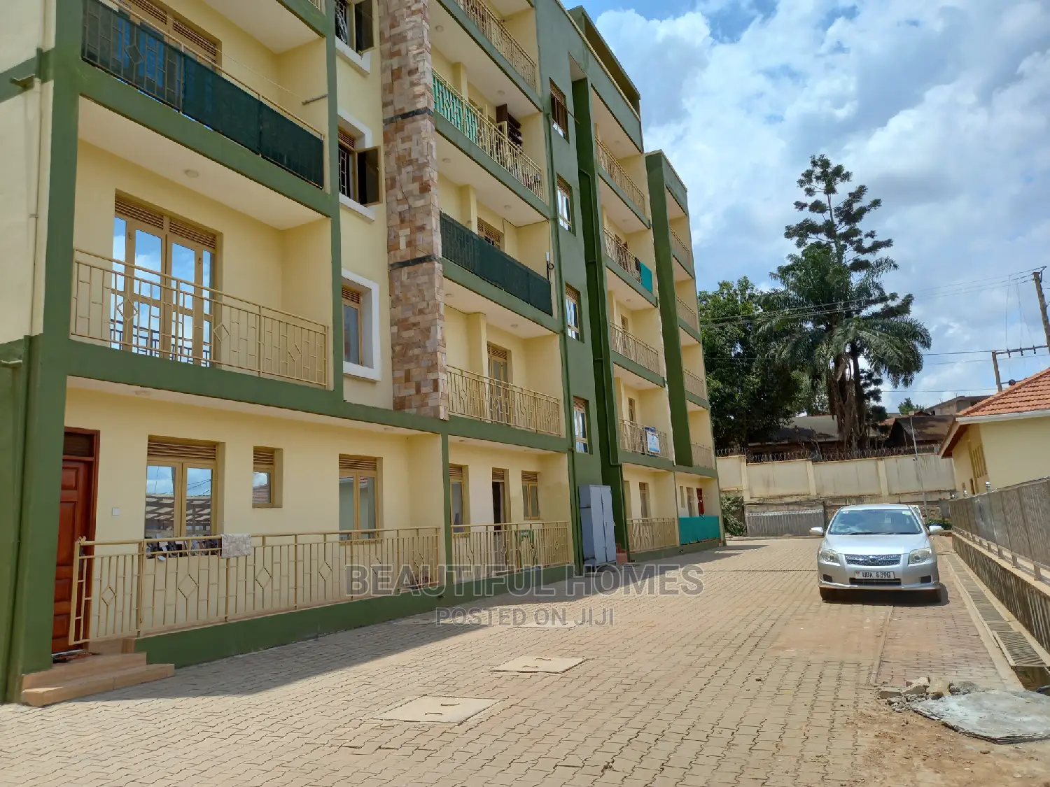 Furnished 2bdrm Condo in Bukoto, Central Division for Sale