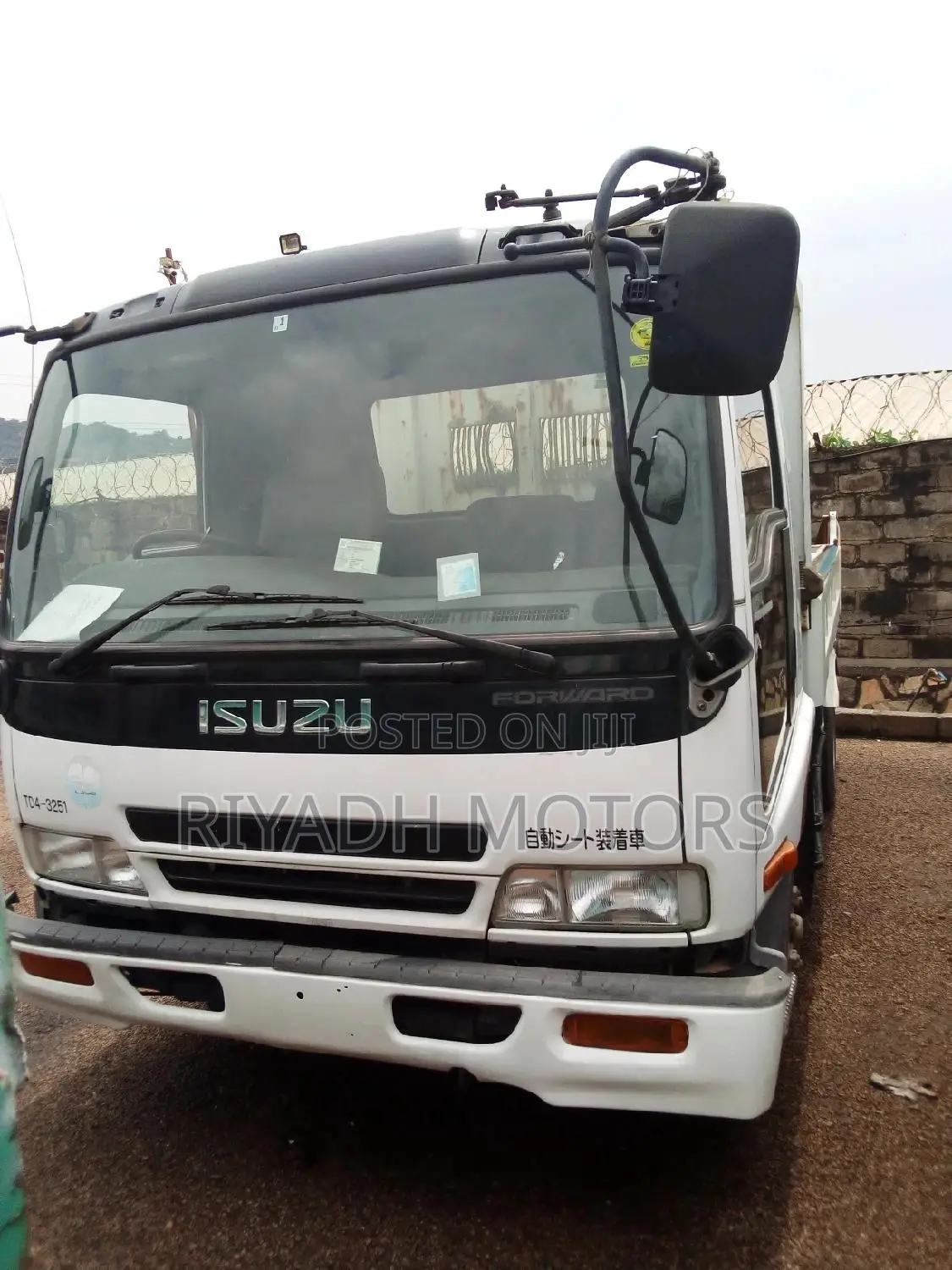 Isuzu Forward Tipper