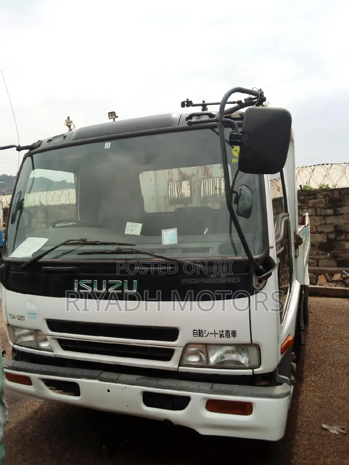Isuzu Forward Tipper