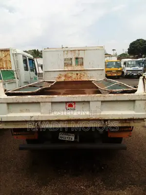 Isuzu Forward Tipper