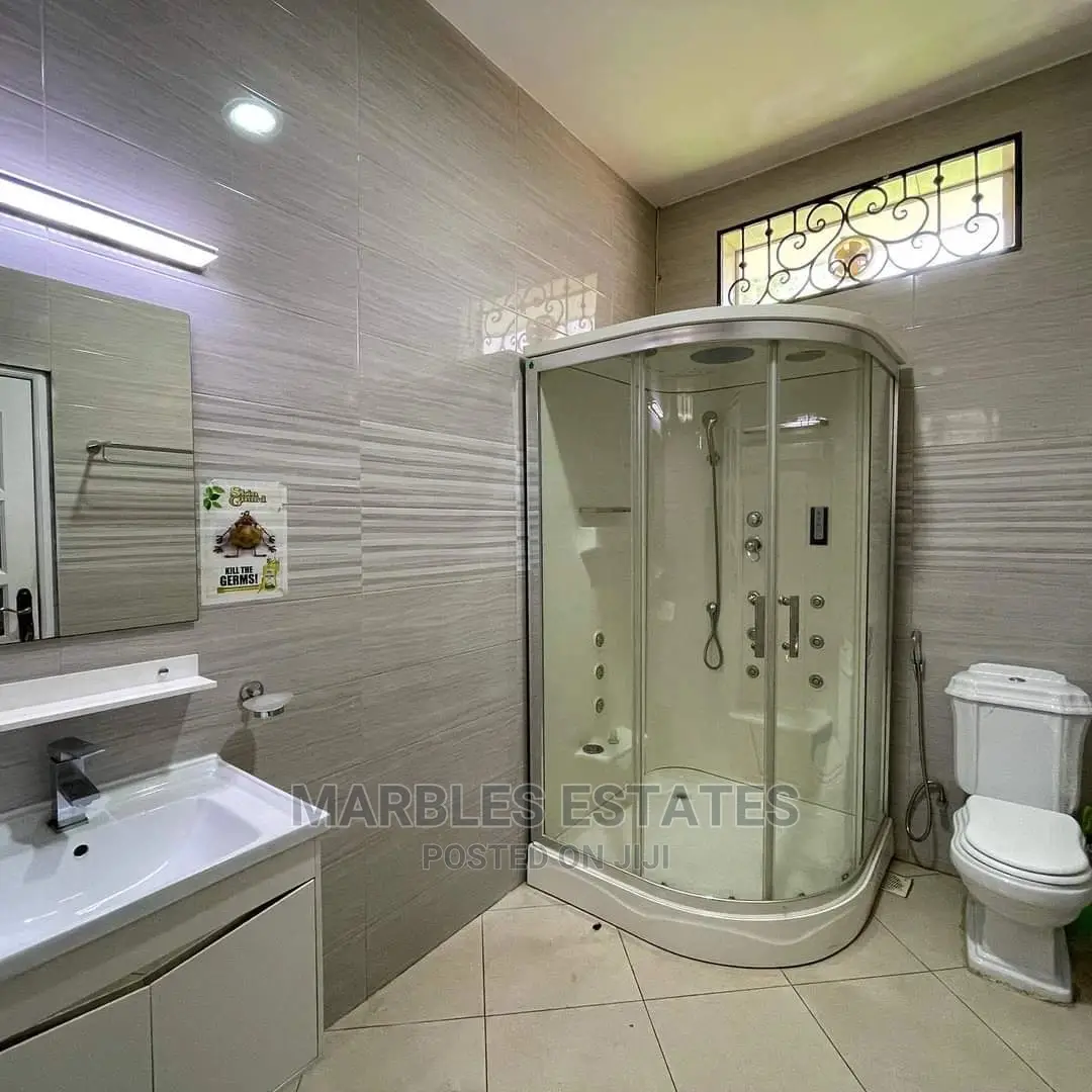 6bdrm Bungalow in Bugolobi, Central Division for Rent