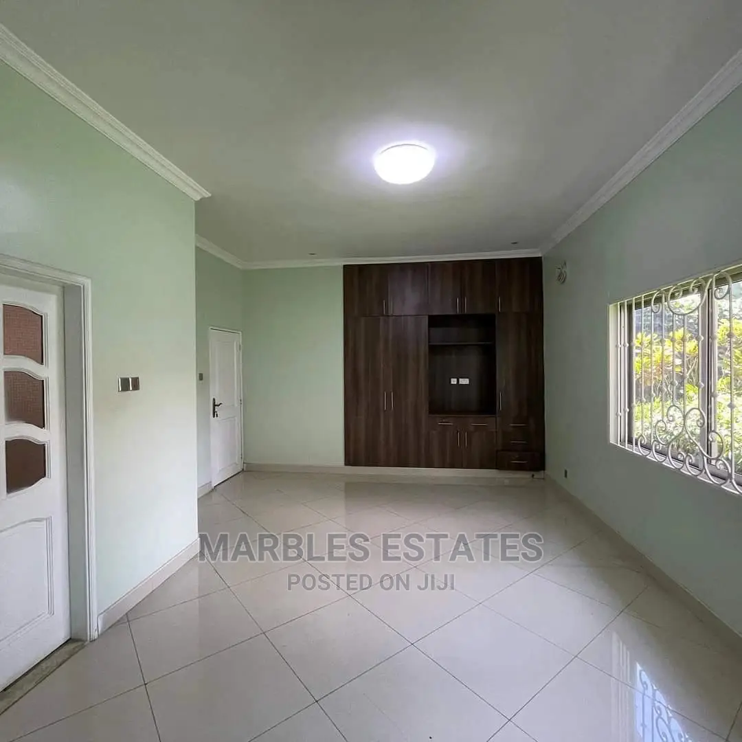 6bdrm Bungalow in Bugolobi, Central Division for Rent