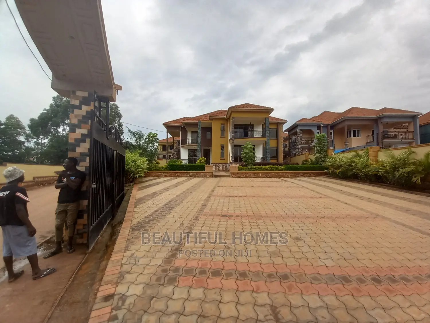 Furnished 7bdrm Mansion in Kiwatule, Nakawa for Sale
