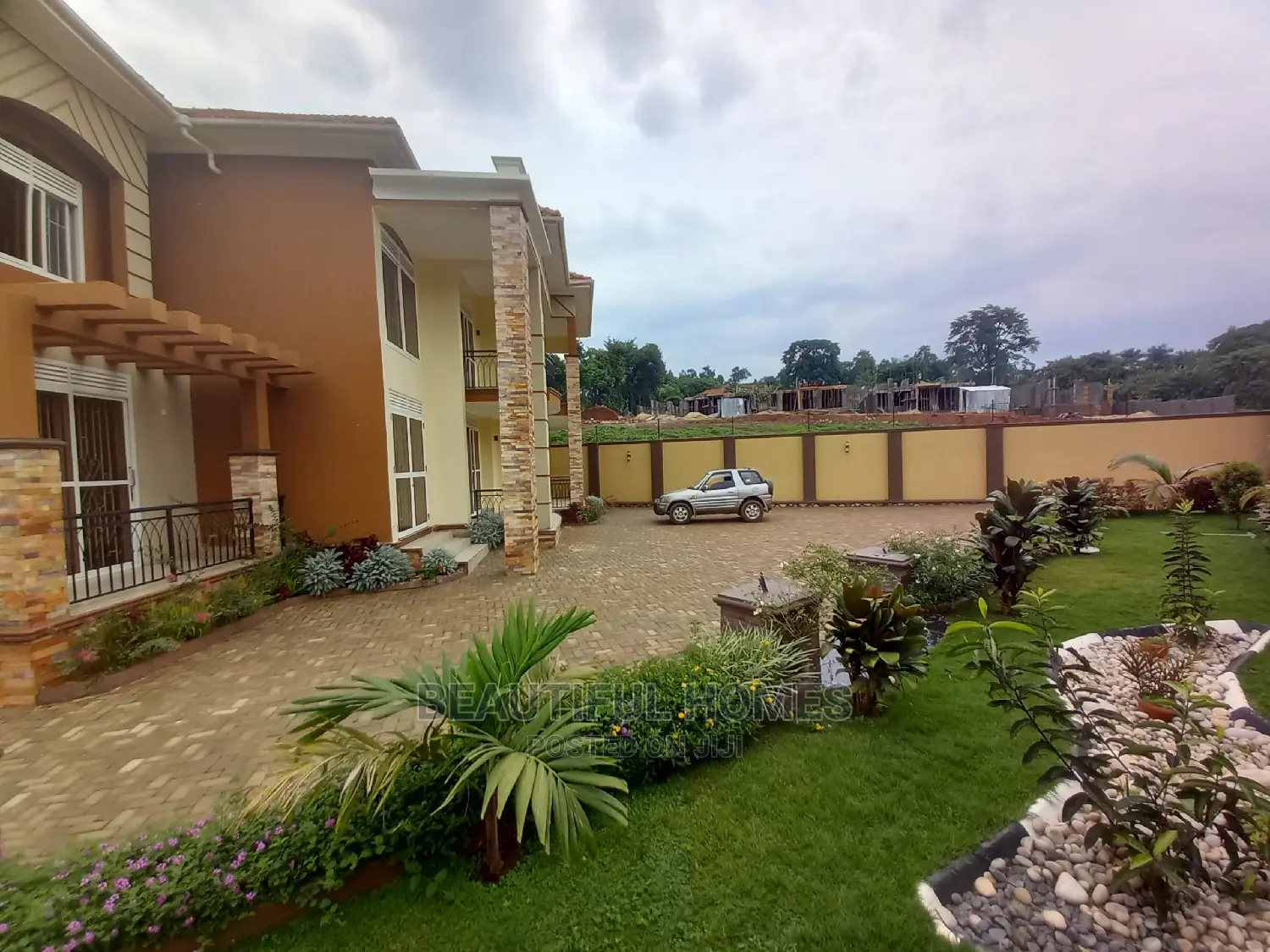 Furnished 7bdrm Mansion in Kiwatule Bidandi, Nakawa for Sale