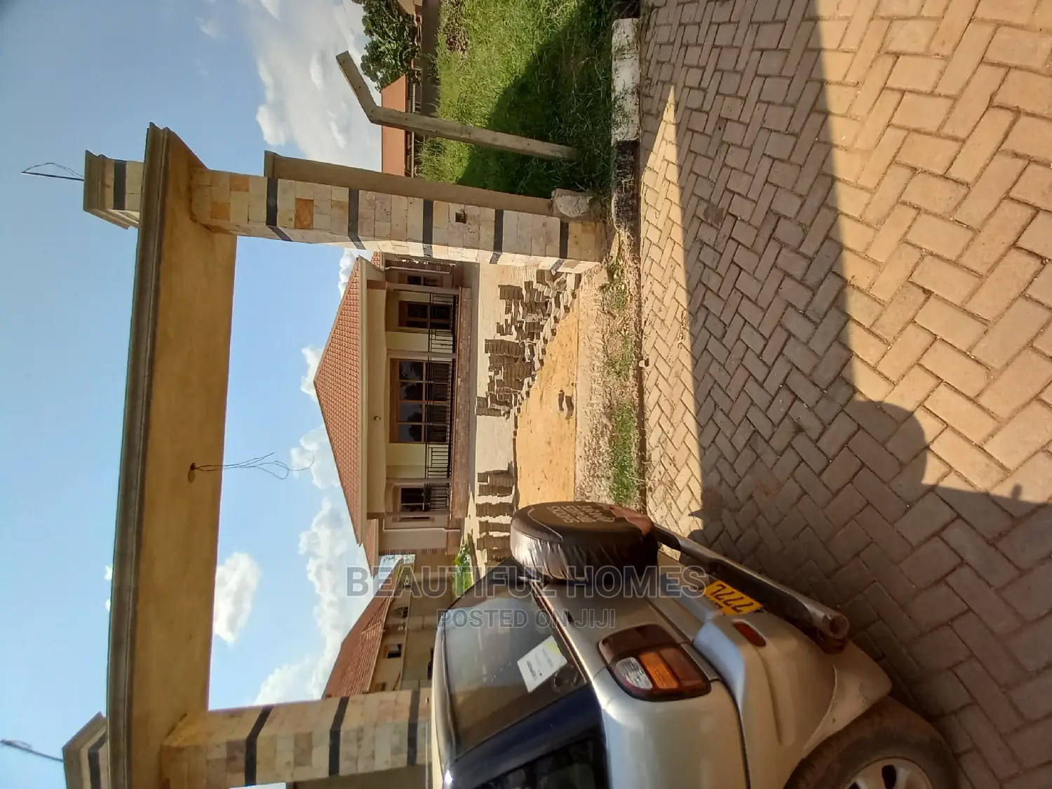 Furnished 5bdrm House in Buwate, Kira for Sale