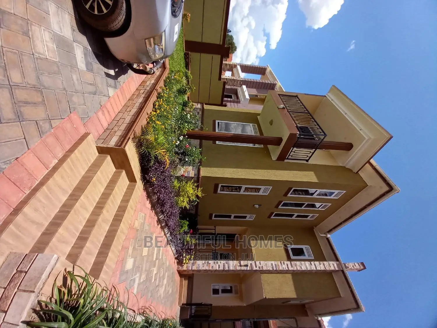 Furnished 4bdrm Duplex in Kira for Sale