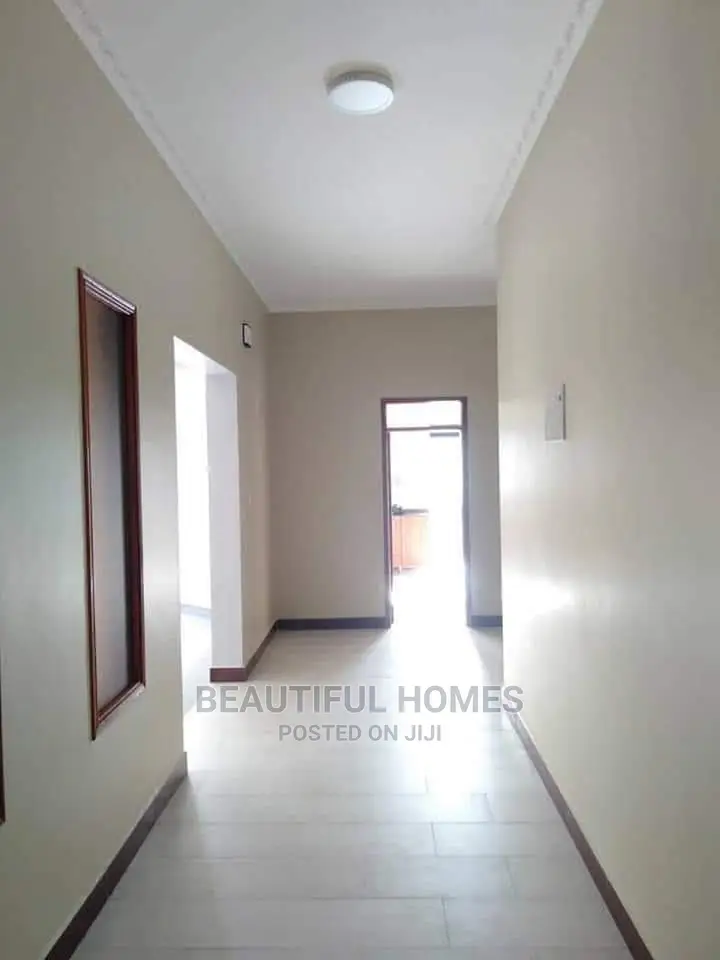 Furnished 4bdrm House in Kira for Sale
