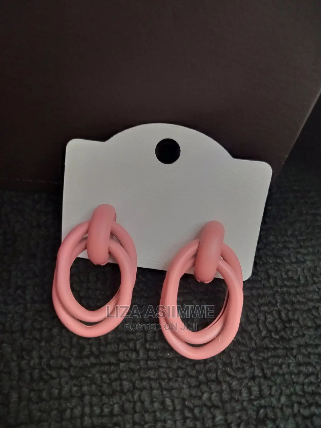 Pitch Pink Classic Earpins