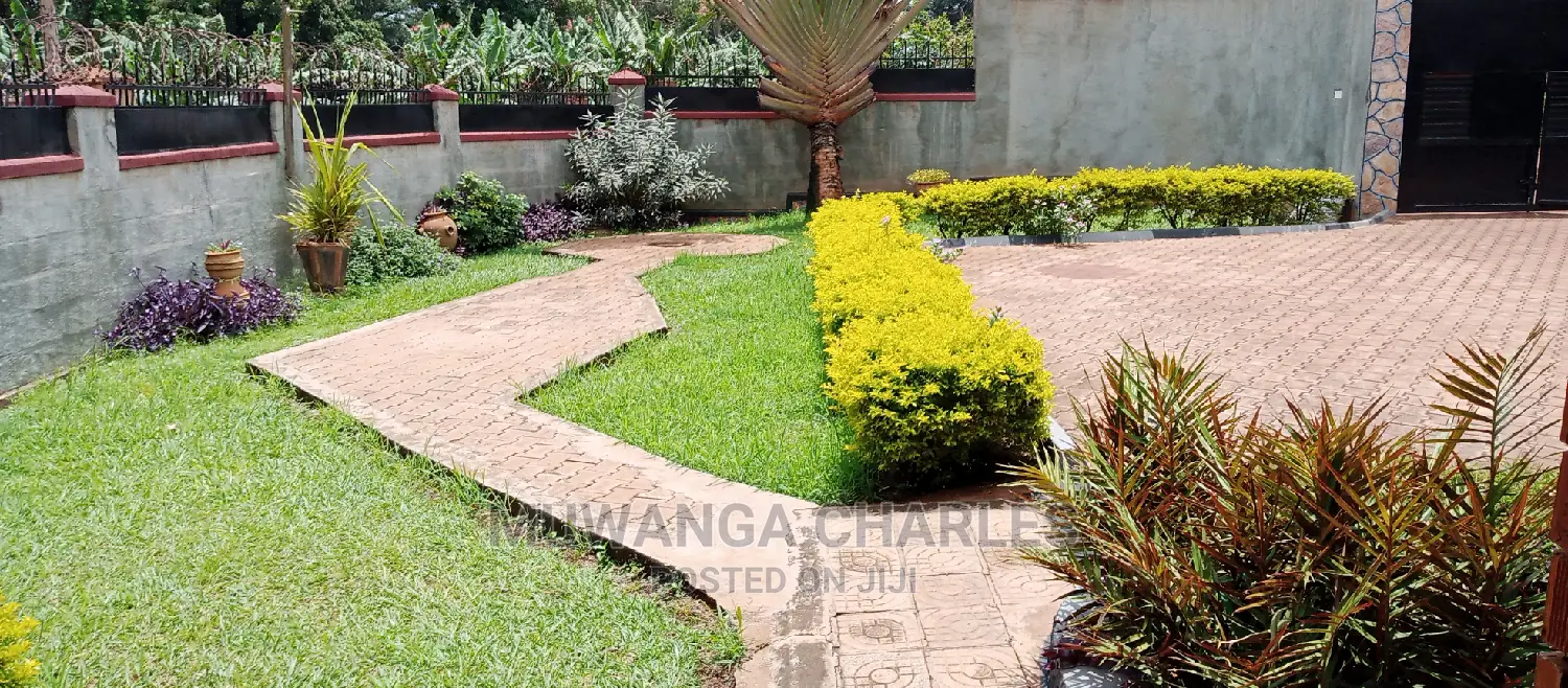 3bdrm Duplex in Fs Properties Ltd, Central Division for Rent