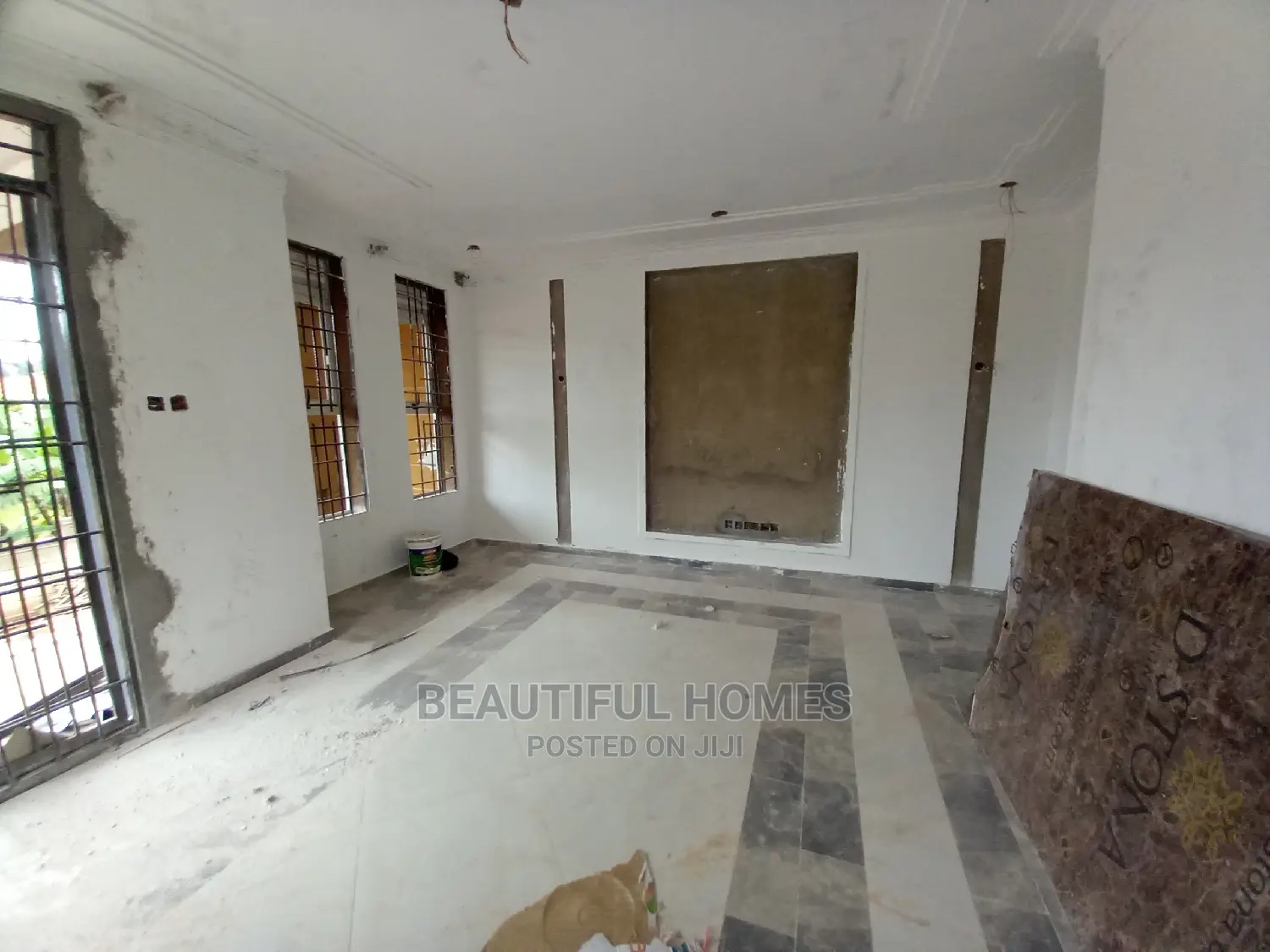 Furnished 5bdrm Mansion in Kira for Sale