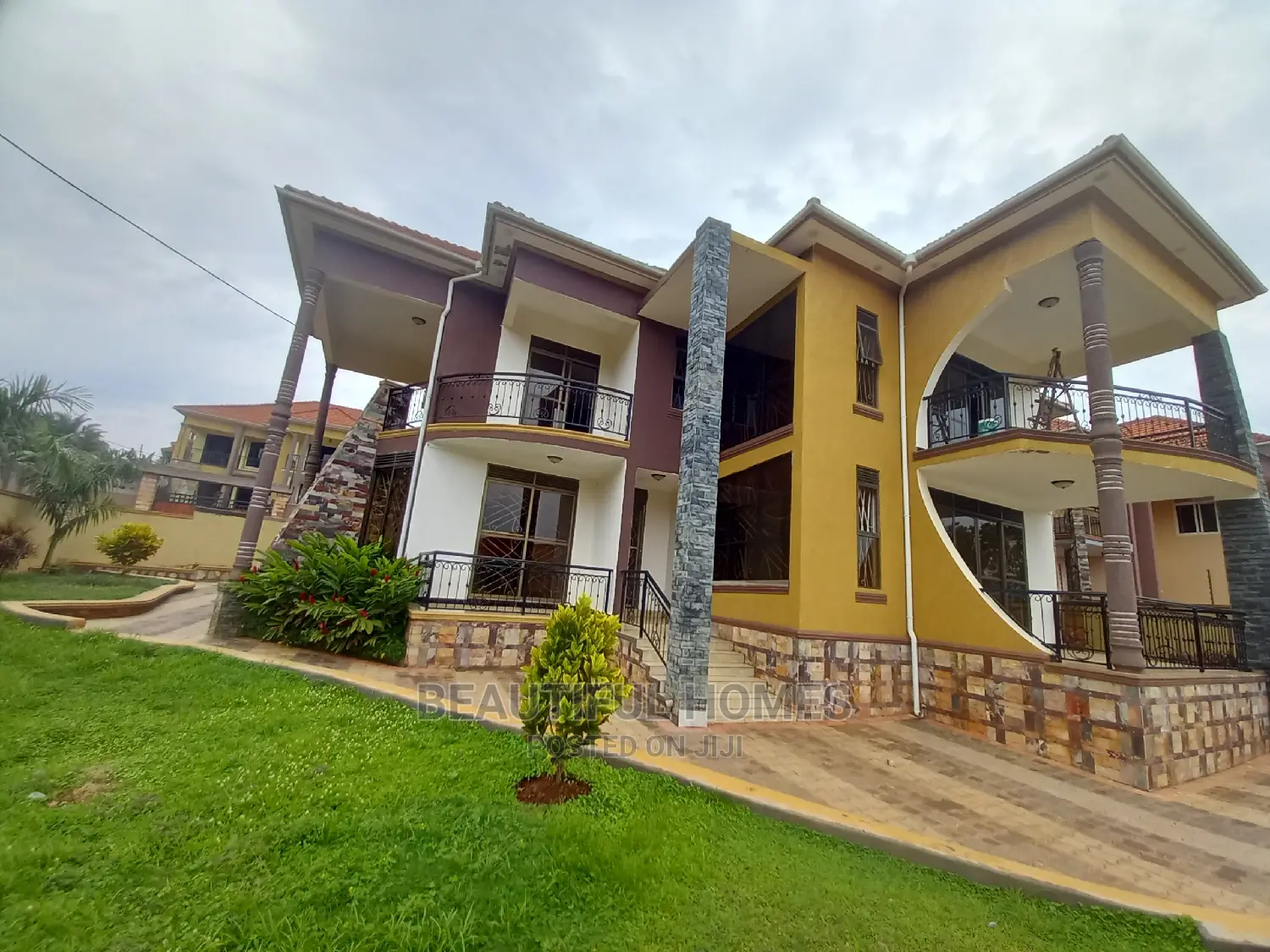 Furnished 7bdrm Mansion in Kiwatule Bidandi, Central Division for Sale