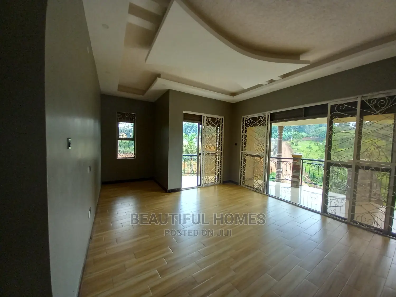 Furnished 7bdrm Mansion in Kiwatule Bidandi, Central Division for Sale