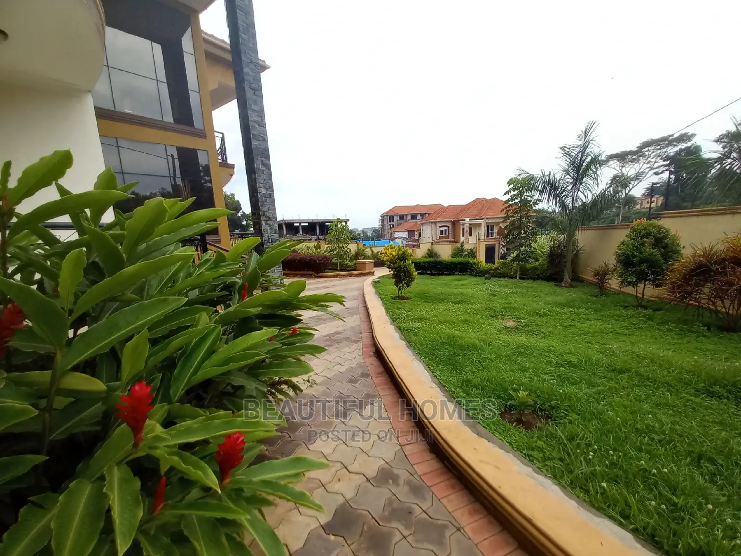 Furnished 7bdrm Mansion in Kiwatule Bidandi, Central Division for Sale