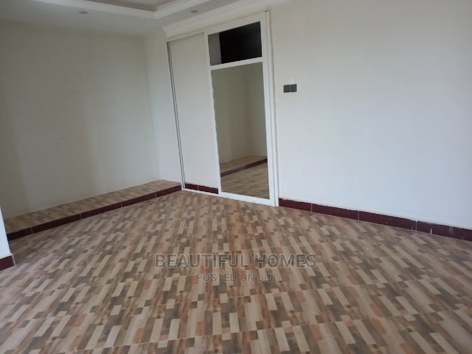 Furnished 5bdrm Mansion in Kasangati, Nangabo for Sale