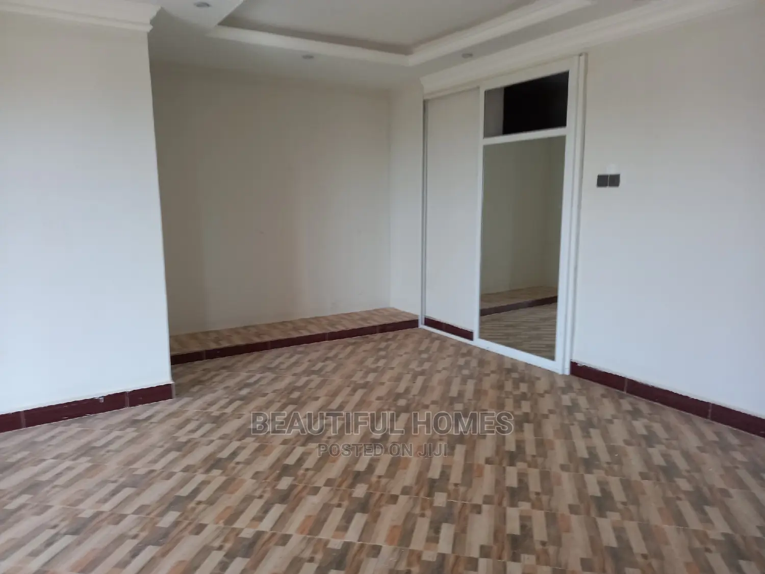 Furnished 5bdrm Mansion in Kasangati, Nangabo for Sale