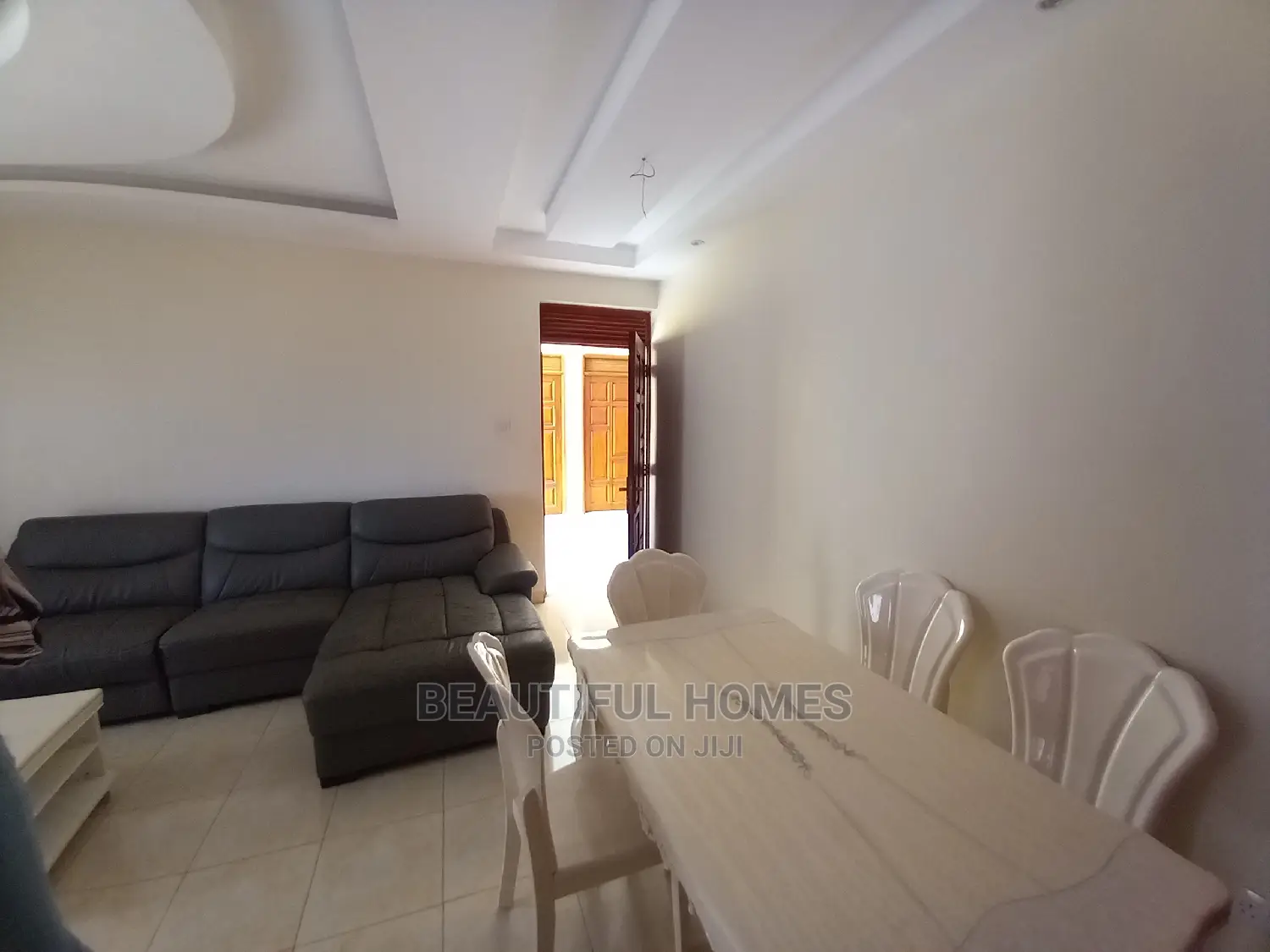 Furnished 3bdrm Condo in Kisaasi, Central Division for Sale