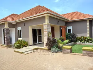Furnished 4bdrm House in Kira Tarmack for Sale