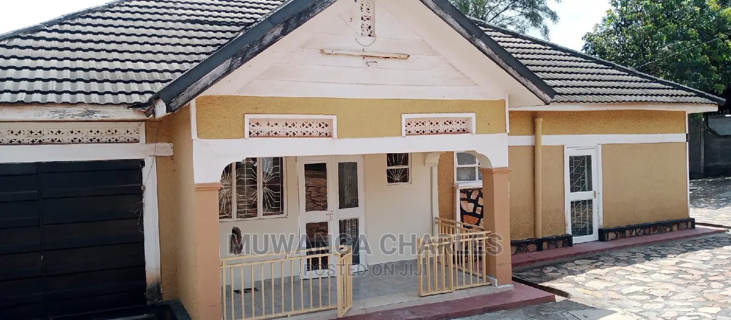 3bdrm Bungalow in Fs Properties Ltd, Central Division for rent