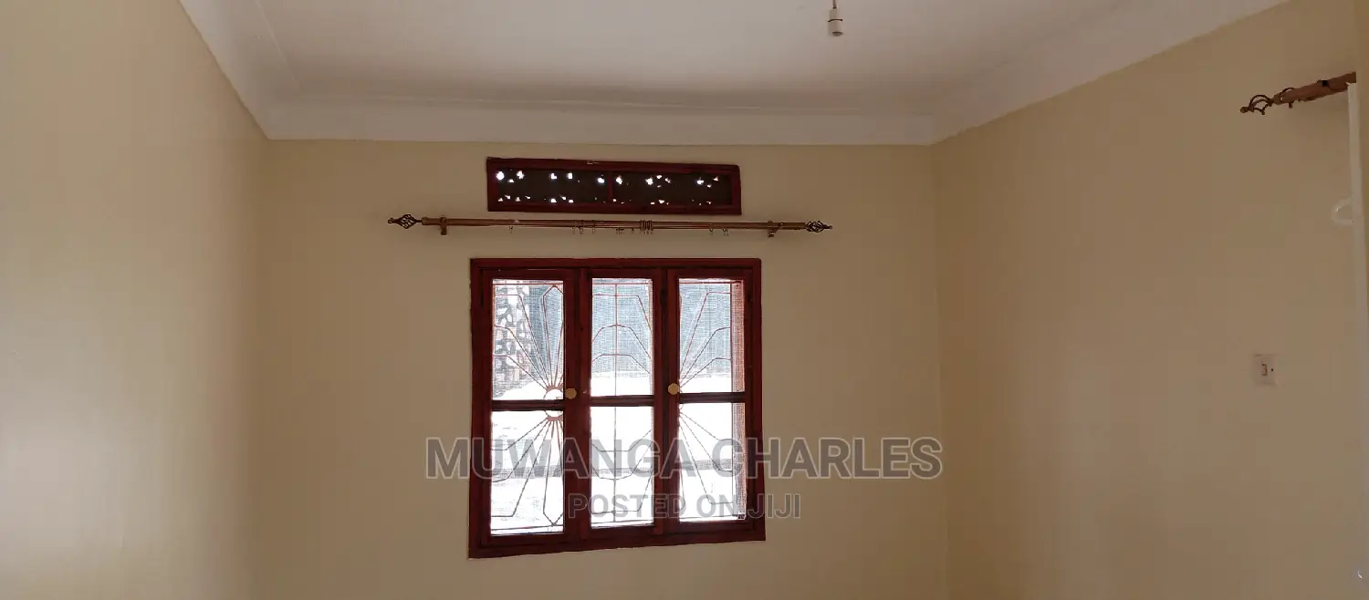 3bdrm Bungalow in Fs Properties Ltd, Central Division for rent