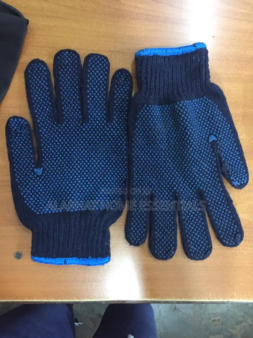 Dotted Gloves
