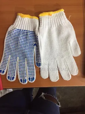 Dotted Gloves