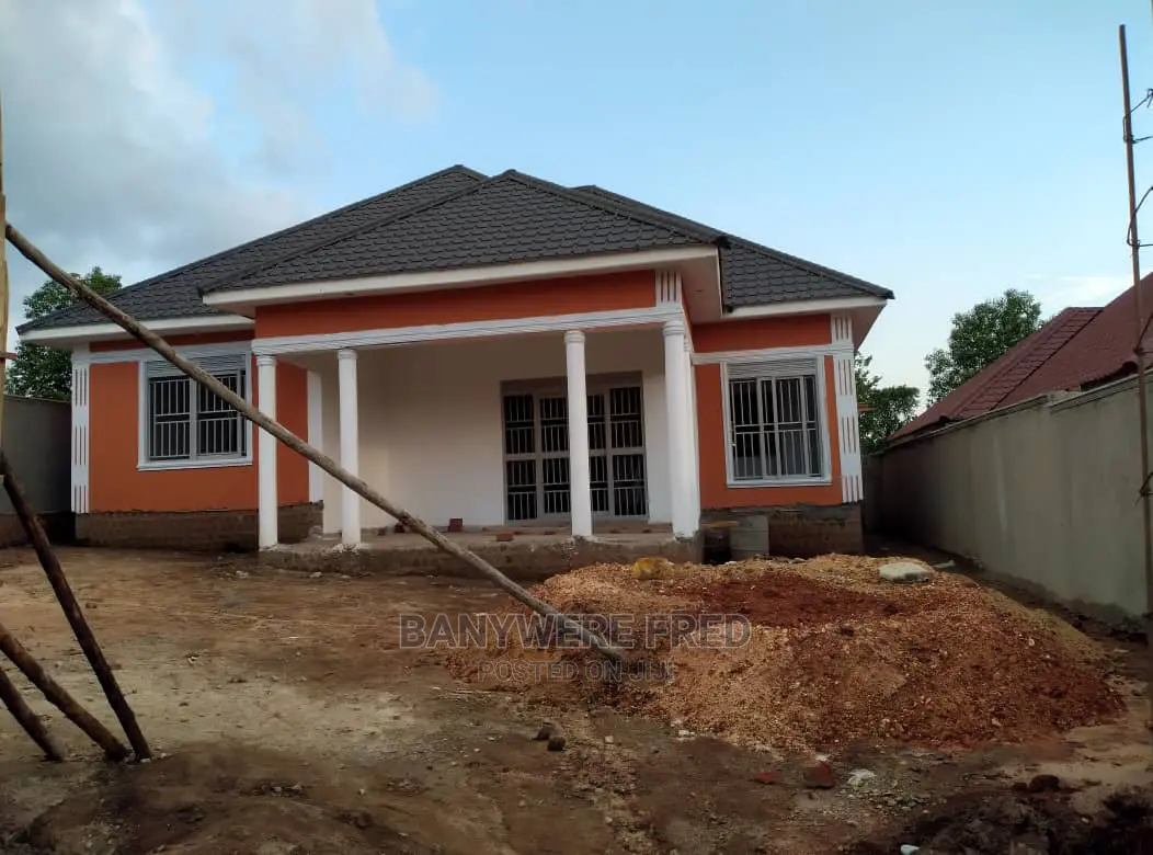 Furnished 3bdrm Bungalow in Goma for Sale
