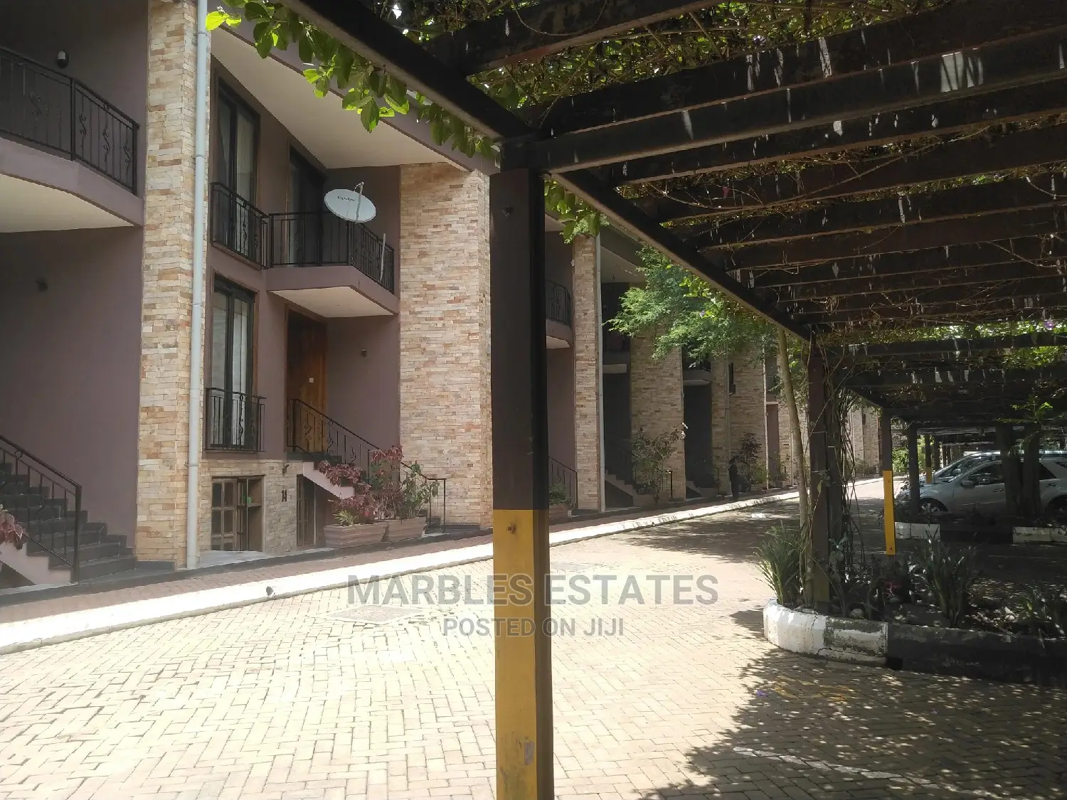Furnished 3bdrm Townhouse in Kololo, Central Division for Rent