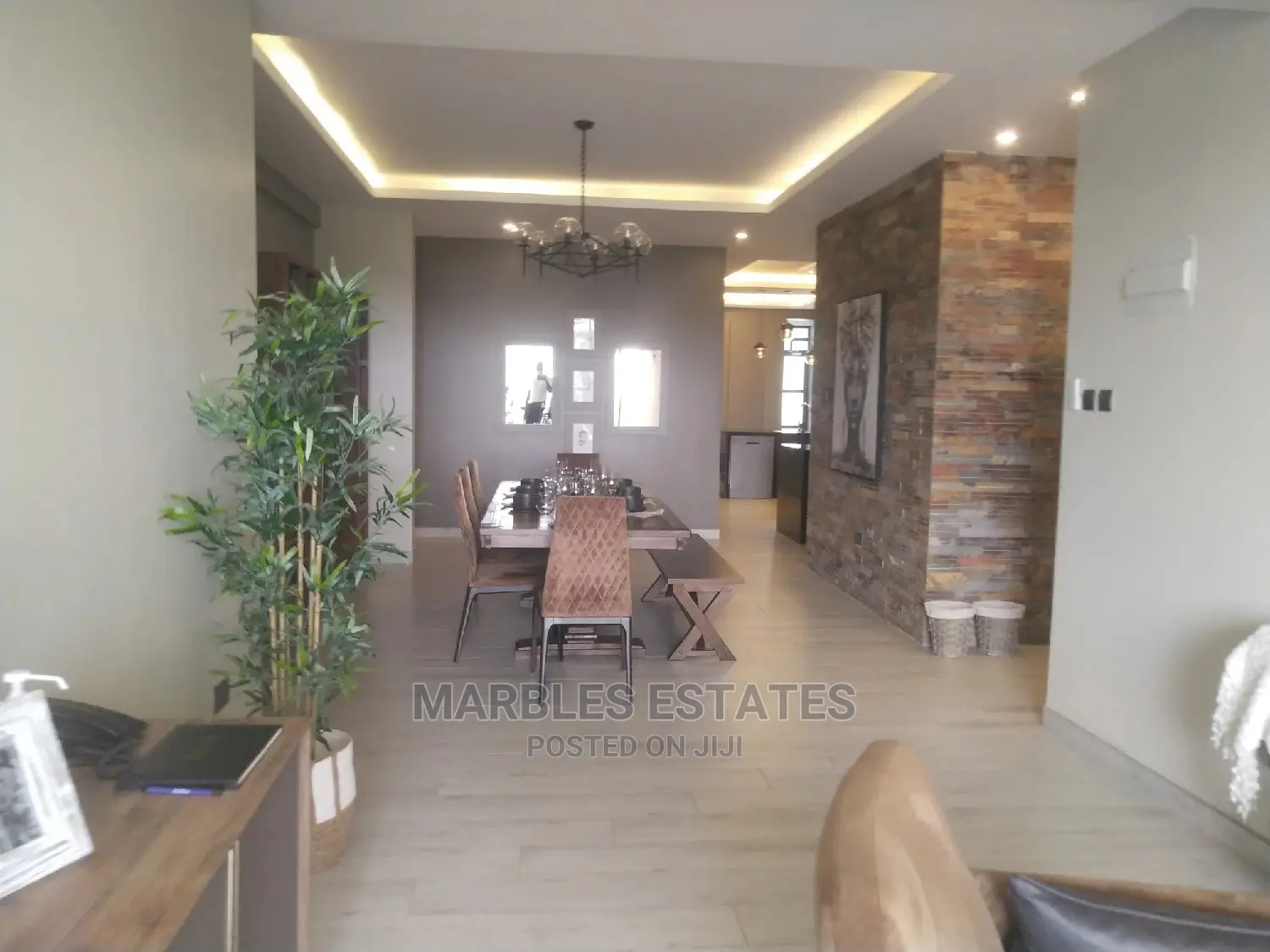 3bdrm Apartment in Kololo, Central Division for Sale