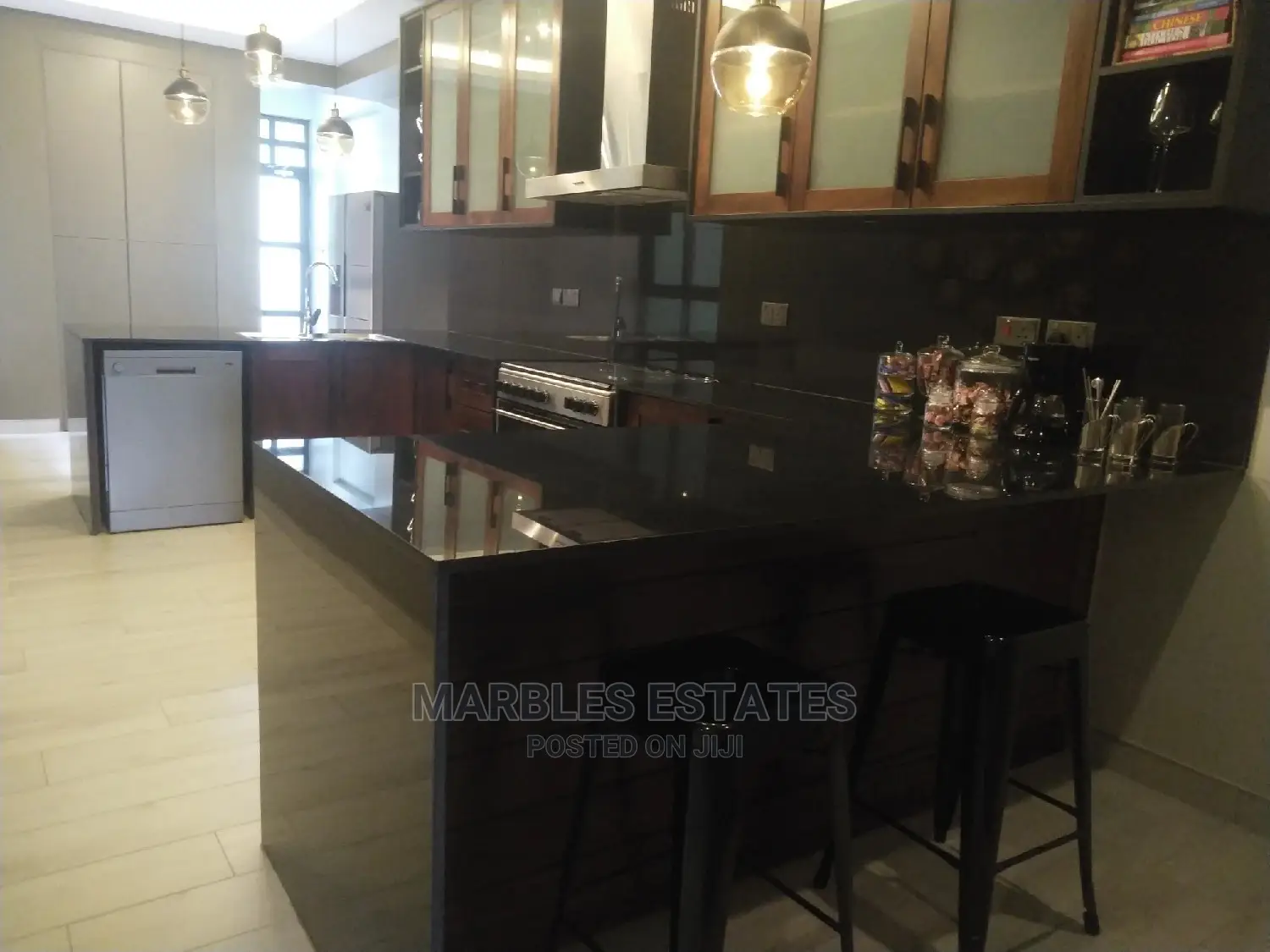 3bdrm Apartment in Kololo, Central Division for Sale