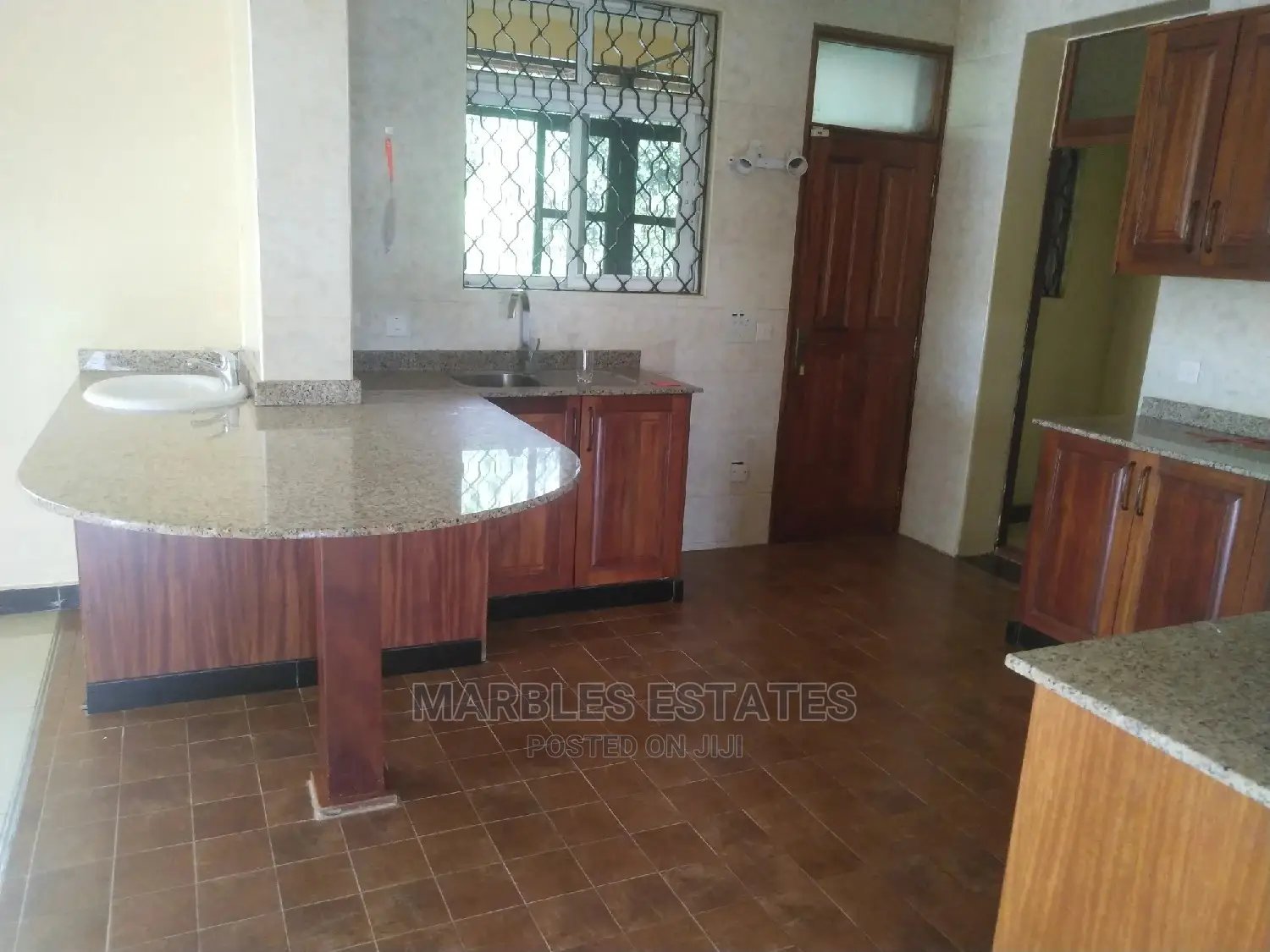 Furnished 3bdrm Apartment in Naguru, Central Division for Rent