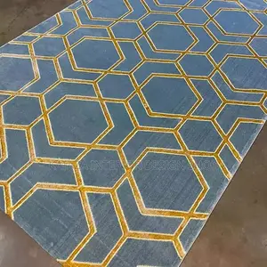Centre Carpet