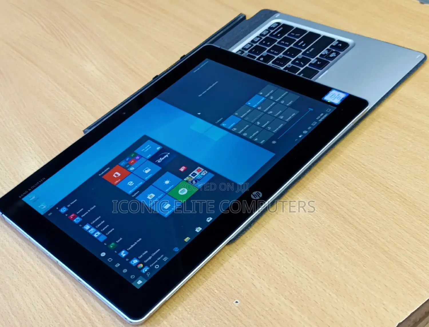 New Laptop HP Elite X2 1012 G2 8GB Intel Core I5 SSD 256GB