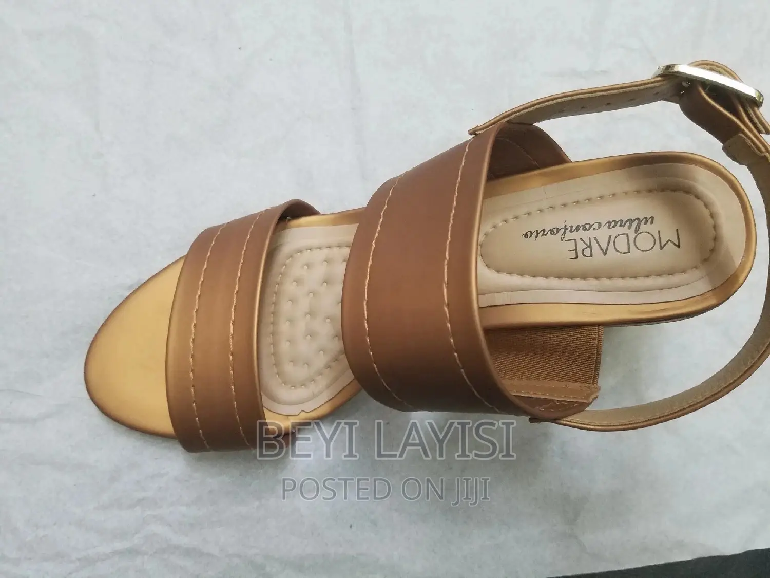 Hot Golden Ladies Shoes
