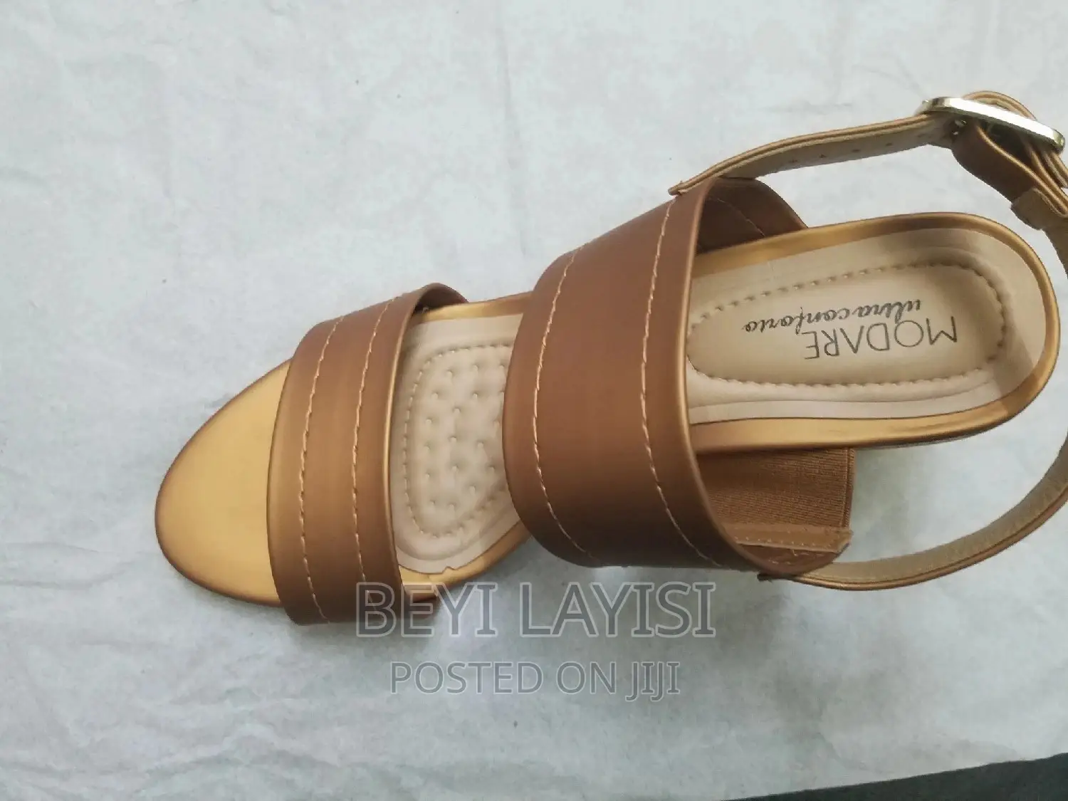 Hot Golden Ladies Shoes