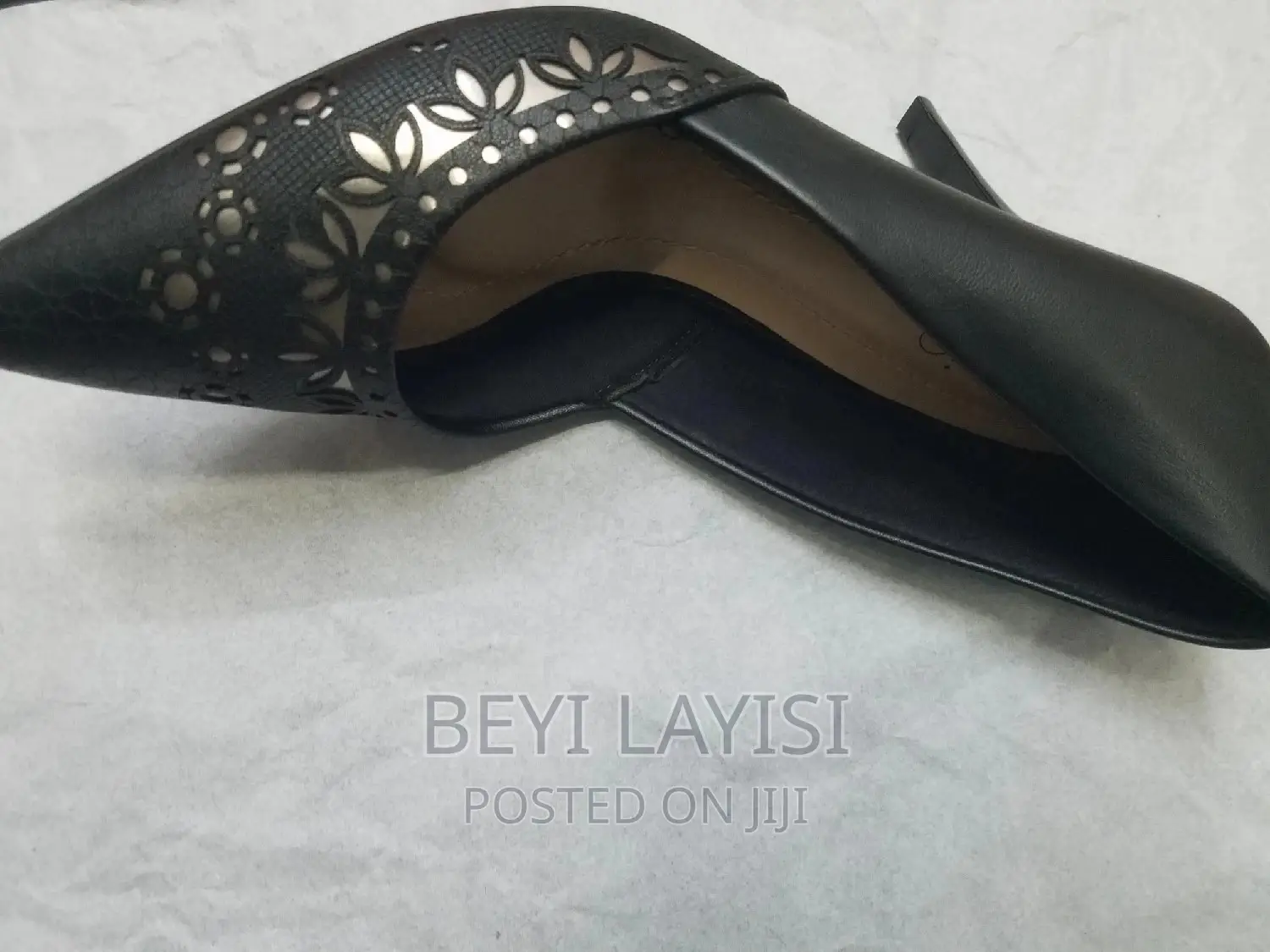 Pure Leather Black Heels.Made in Brazil