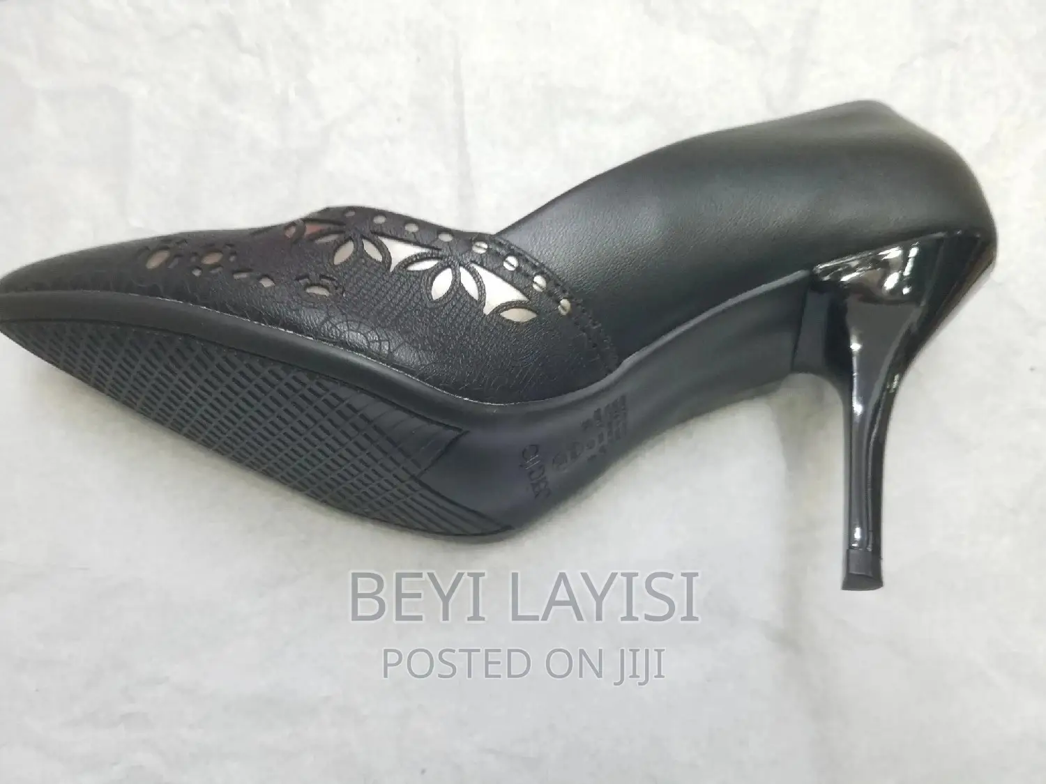 Pure Leather Black Heels.Made in Brazil