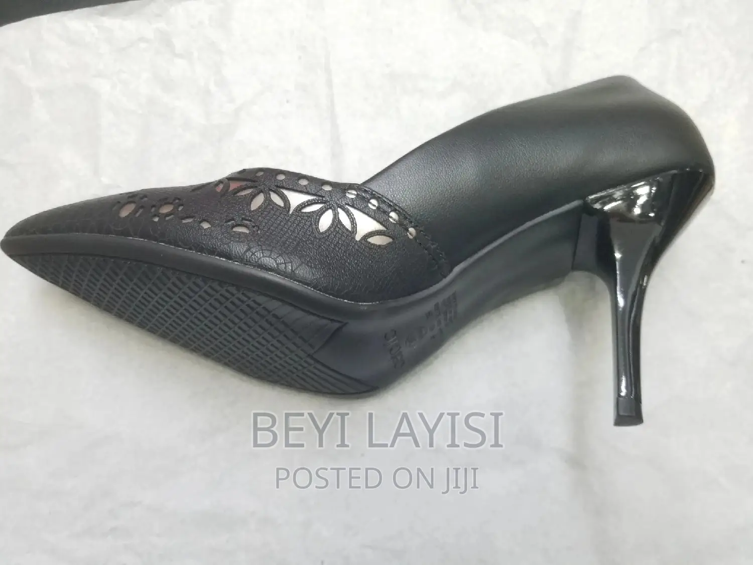Pure Leather Black Heels.Made in Brazil