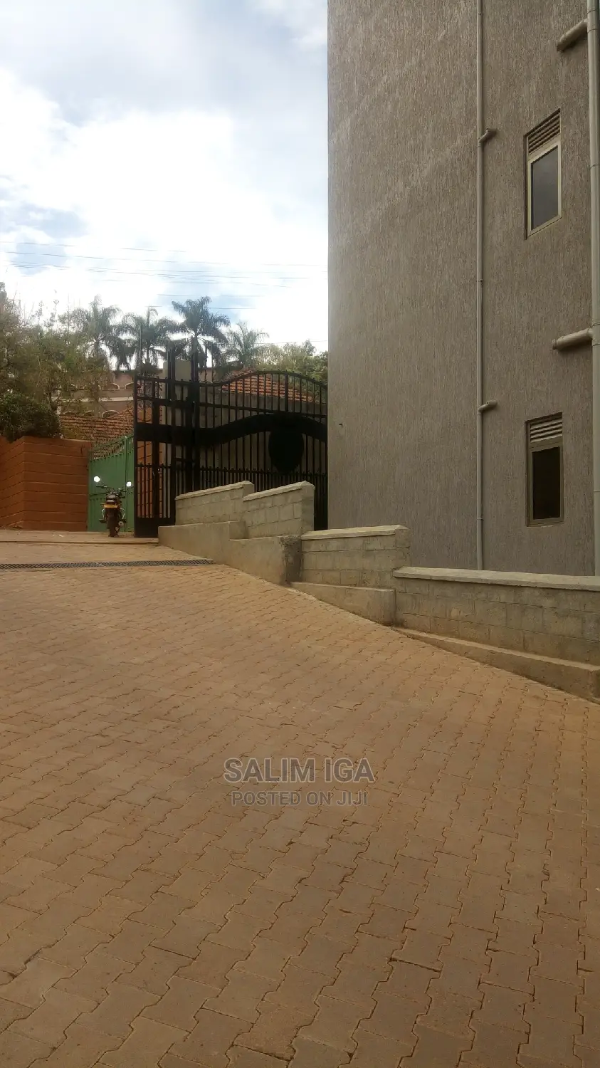 3bdrm Block of Flats in Kololo Property, Central Division for Rent